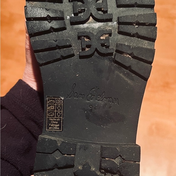 Lila knee length combat boots are a chic twist on the utilitarian classic. - Picture 6 of 7